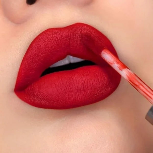 RED LIQUID LIPSTICK